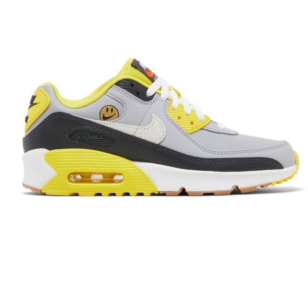 Nike “Go the extra mile” air max!